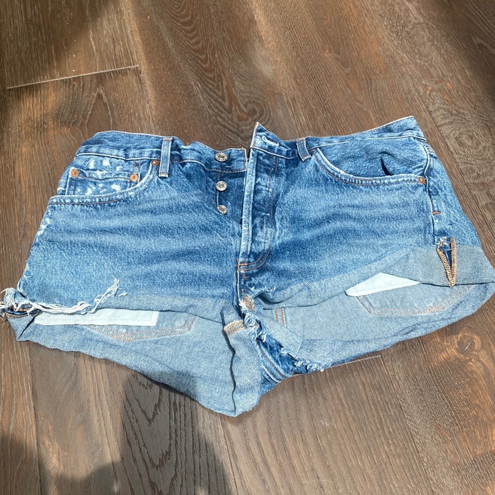 AGOLDE Cut Off Jean shorts size 30